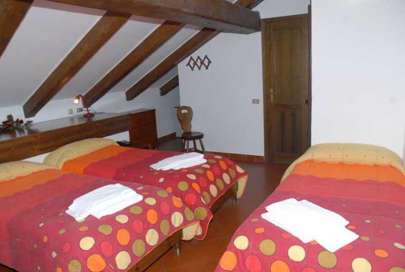 Hotel Biancaneve Sestriere Exterior photo