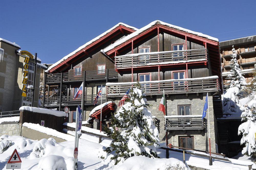 Hotel Biancaneve Sestriere Exterior photo